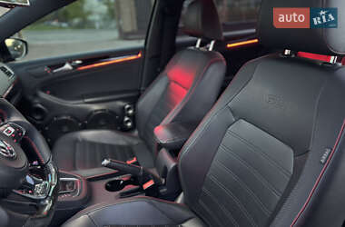 Седан Volkswagen Jetta 2014 в 