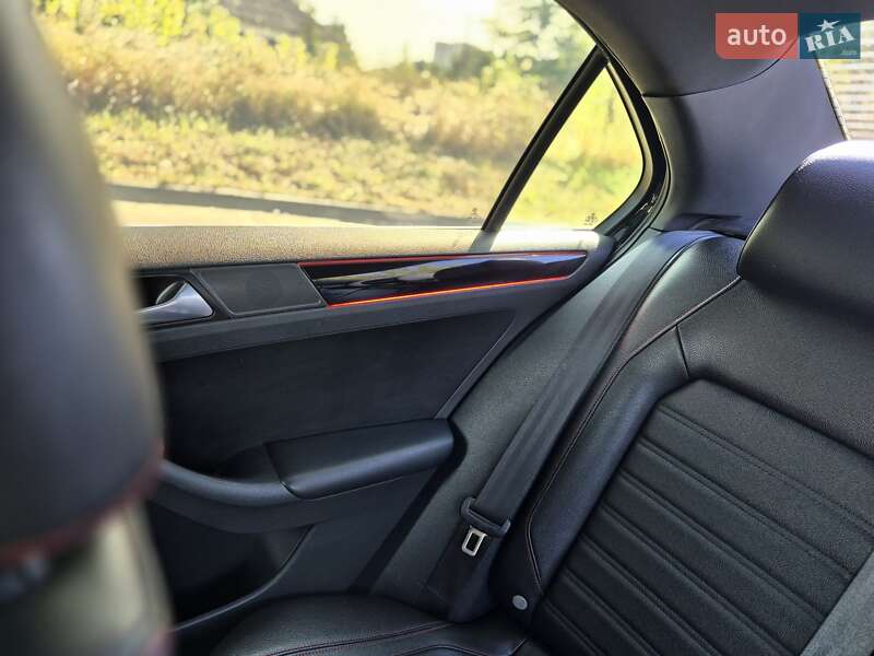 Седан Volkswagen Jetta 2017 в Киеве