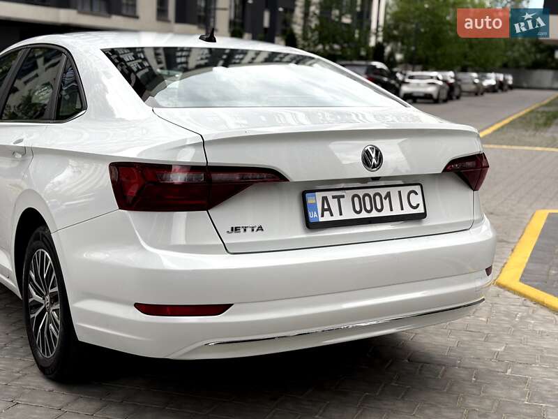 Седан Volkswagen Jetta 2020 в Ивано-Франковске