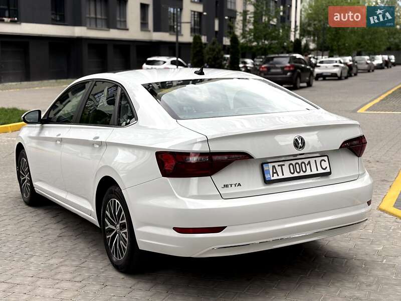 Седан Volkswagen Jetta 2020 в Ивано-Франковске