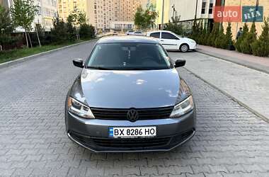 Седан Volkswagen Jetta 2012 в Хмельницькому