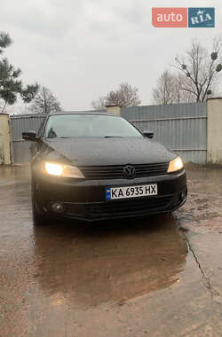 Седан Volkswagen Jetta 2013 в Киеве