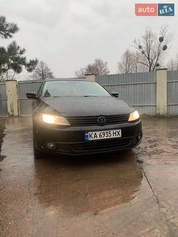 Volkswagen Jetta 2013