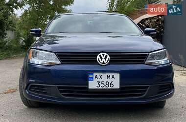 Седан Volkswagen Jetta 2011 в Харькове