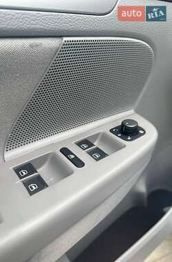 Седан Volkswagen Jetta 2009 в 