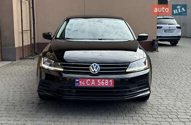 Седан Volkswagen Jetta 2017 в 