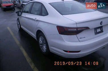 Седан Volkswagen Jetta 2018 в 