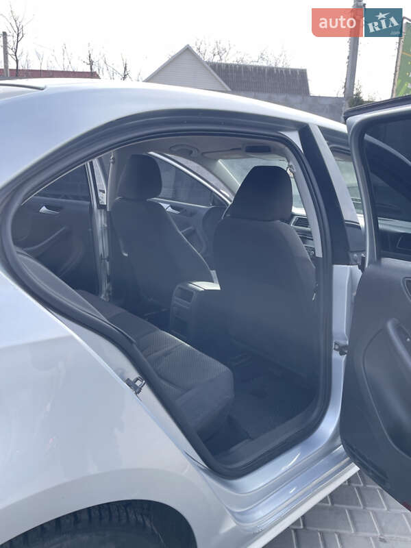 Седан Volkswagen Jetta 2012 в Кропивницком