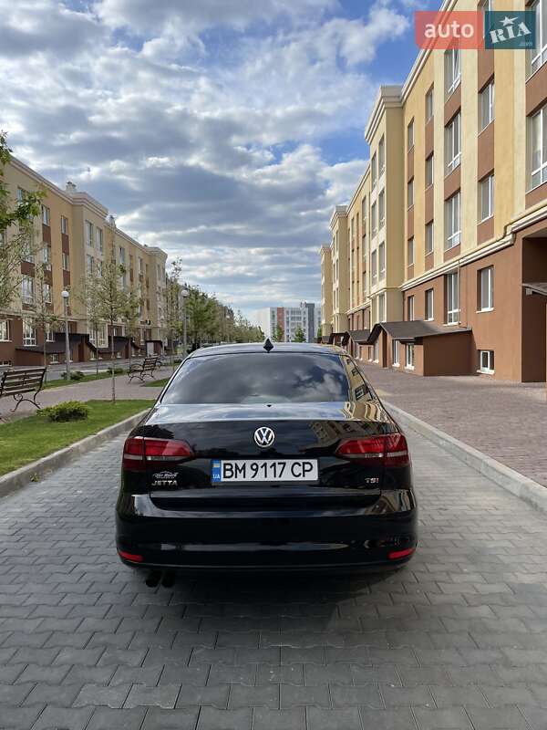 Седан Volkswagen Jetta 2016 в Киеве