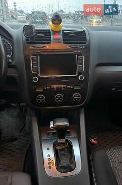 Седан Volkswagen Jetta 2007 в 