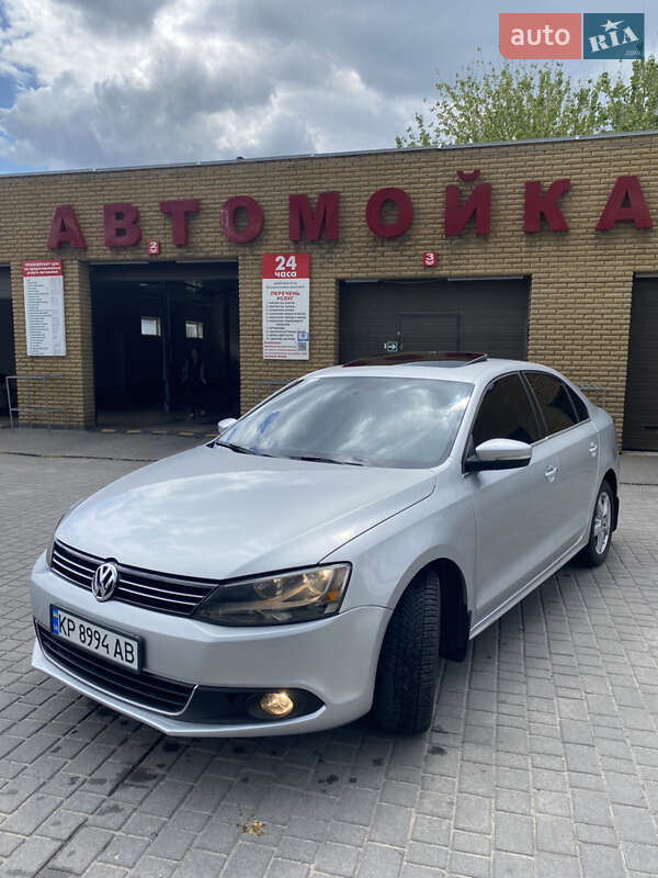 Volkswagen Jetta 2013