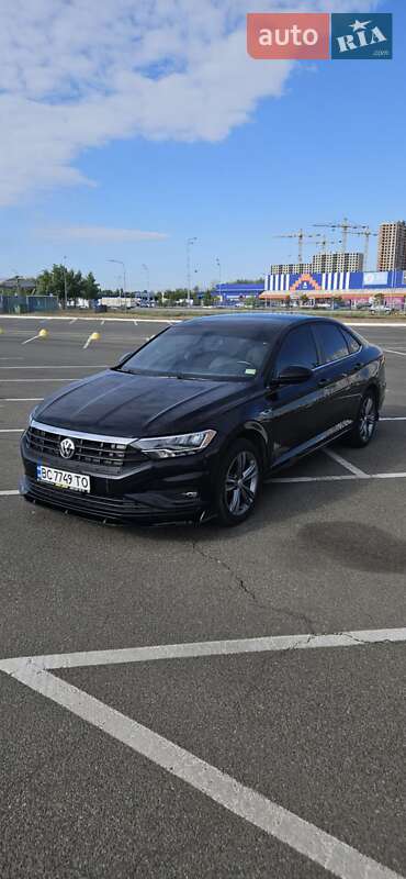 Седан Volkswagen Jetta 2018 в 