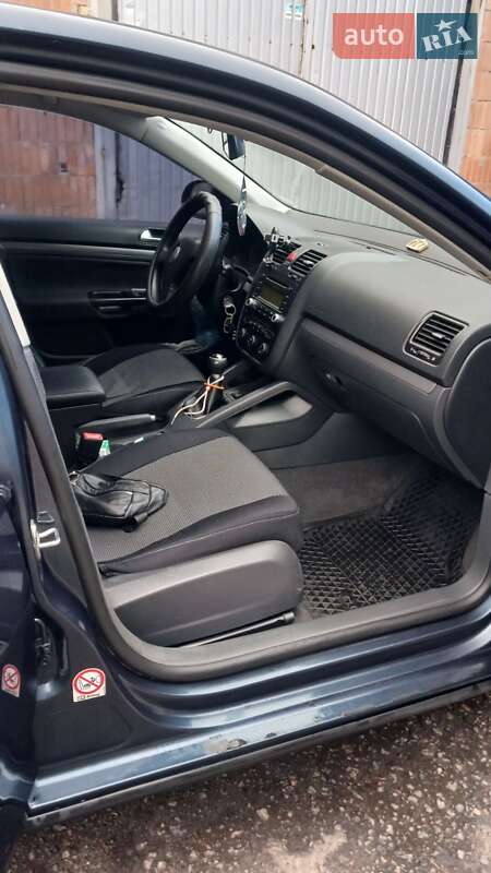 Седан Volkswagen Jetta 2006 в Сумах
