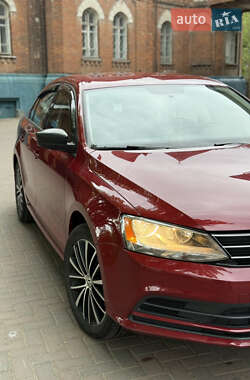 Седан Volkswagen Jetta 2016 в 