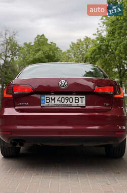 Седан Volkswagen Jetta 2016 в 
