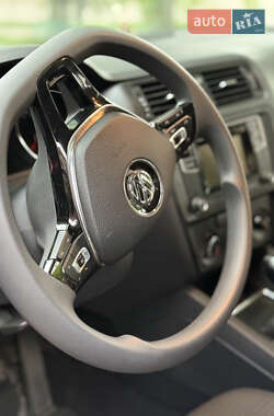 Седан Volkswagen Jetta 2016 в 