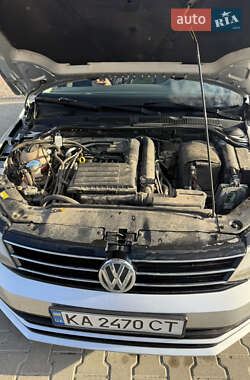 Седан Volkswagen Jetta 2016 в 