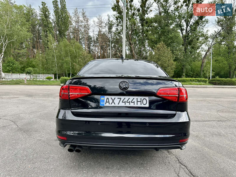 Седан Volkswagen Jetta 2017 в Харькове