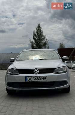 Седан Volkswagen Jetta 2014 в 