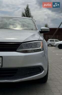 Седан Volkswagen Jetta 2014 в 