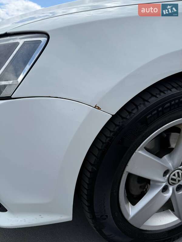 Седан Volkswagen Jetta 2016 в Києві