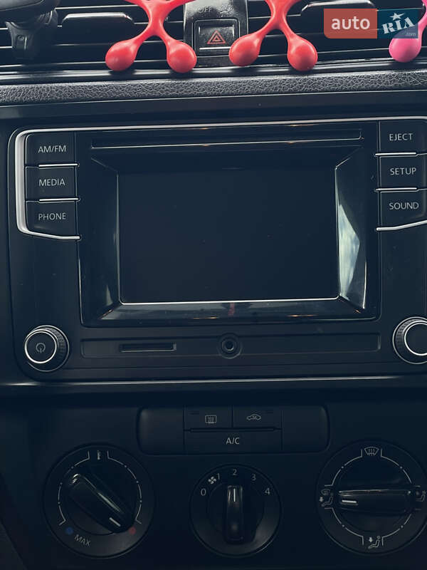Седан Volkswagen Jetta 2015 в Гайсине
