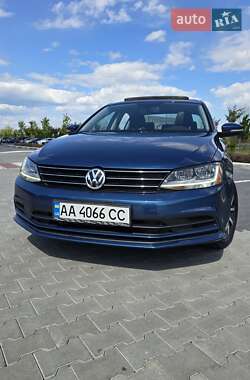 Седан Volkswagen Jetta 2016 в 