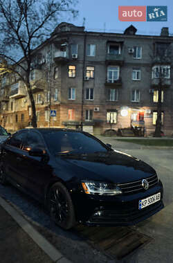 Седан Volkswagen Jetta 2016 в Запорожье