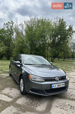 Седан Volkswagen Jetta 2013 в Харкові
