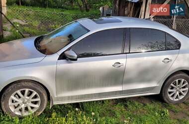 Седан Volkswagen Jetta 2012 в Золочеве