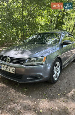 Седан Volkswagen Jetta 2012 в Христинівці
