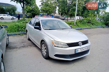 Седан Volkswagen Jetta 2011 в 