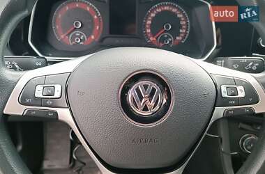 Седан Volkswagen Jetta 2019 в 