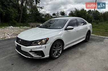 Седан Volkswagen Jetta 2016 в Львове