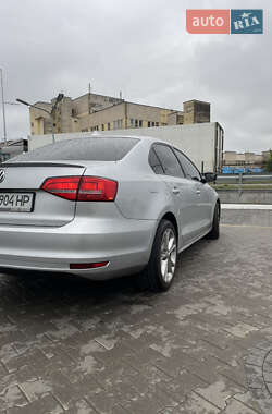 Седан Volkswagen Jetta 2014 в 