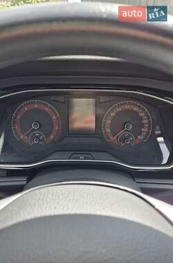 Седан Volkswagen Jetta 2019 в 