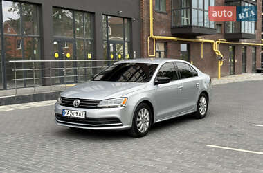 Седан Volkswagen Jetta 2015 в Полтаве