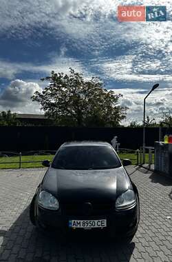 Седан Volkswagen Jetta 2009 в 