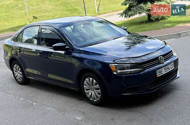 Седан Volkswagen Jetta 2013 в 