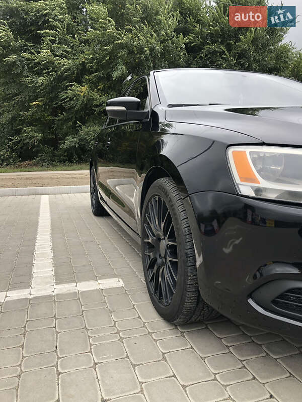 Седан Volkswagen Jetta 2011 в Ворзелі