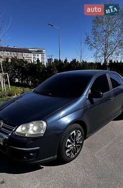 Седан Volkswagen Jetta 2006 в Киеве