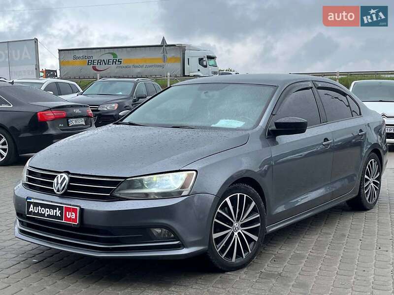 Седан Volkswagen Jetta 2016 в Львові