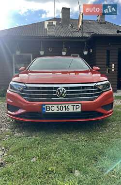 Седан Volkswagen Jetta 2020 в 