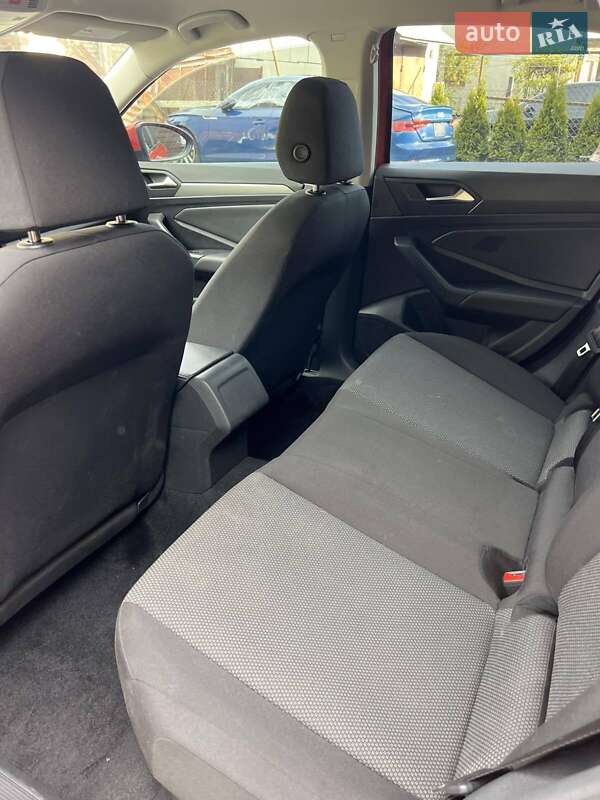 Седан Volkswagen Jetta 2020 в Стрые