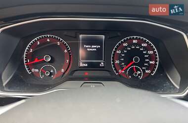 Седан Volkswagen Jetta 2020 в 