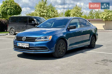 Седан Volkswagen Jetta 2016 в Киеве