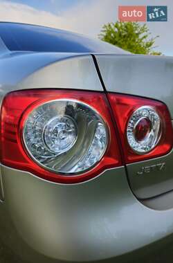 Седан Volkswagen Jetta 2008 в 