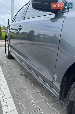 Седан Volkswagen Jetta 2012 в 