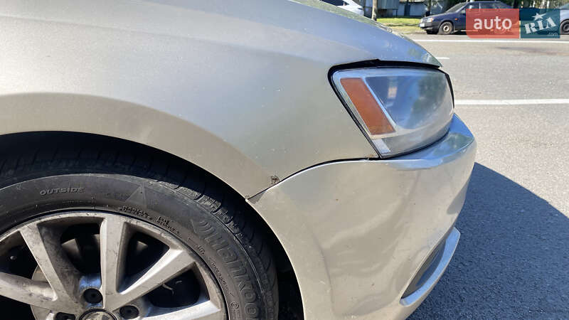 Седан Volkswagen Jetta 2012 в Києві