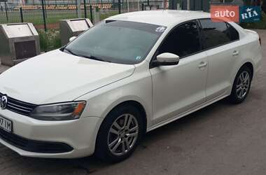 Седан Volkswagen Jetta 2012 в 